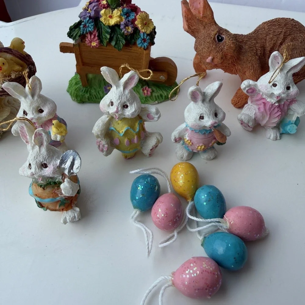 Vintage Cottontale Collection Easter Decor Lot Rabbits Tree Ornaments B-9